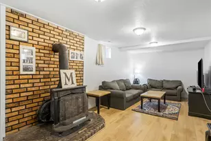 2295 W Myers Ln, Riverton, UT 84065 - Photo 17