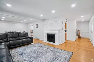 11343 S Clifford Cir E, Sandy, UT 84092 - Photo 9