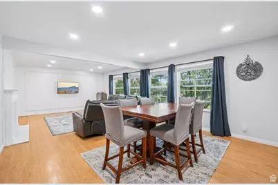 11343 S Clifford Cir E, Sandy, UT 84092 - Photo 13