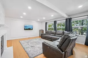 11343 S Clifford Cir E, Sandy, UT 84092 - Photo 11