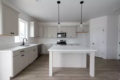2952 N Purpletop Ln #2195, Saratoga Springs, UT 84045 - Photo 3