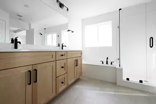 12758 S Twisted Oak Dr, Herriman, UT 84096 - Photo 11