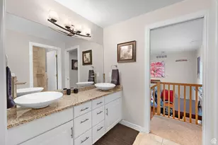 2471 S Scenic Dr E, Salt Lake City, UT 84109 - Photo 25