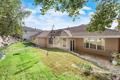 2471 S Scenic Dr E, Salt Lake City, UT 84109 - Photo 31