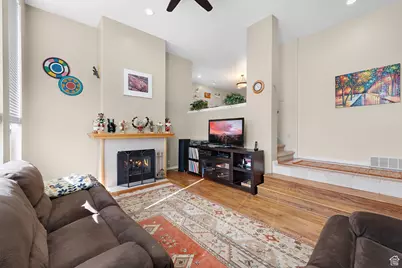 2471 S Scenic Dr E, Salt Lake City, UT 84109 - Photo 11