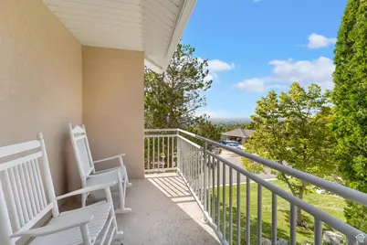 2471 S Scenic Dr E, Salt Lake City, UT 84109 - Photo 9