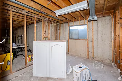 5304 S 3100 W, Roy, UT 84067 - Photo 33