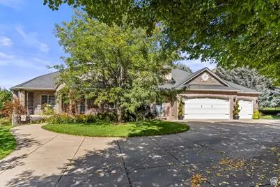 2136 N 2800 E, Layton, UT 84040 - Photo 1