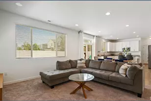 1886 W Red Maple Dr, Syracuse, UT 84075 - Photo 5