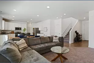 1886 W Red Maple Dr, Syracuse, UT 84075 - Photo 3