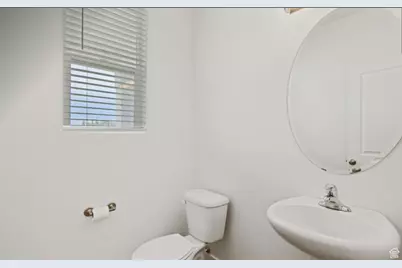 1886 W Red Maple Dr, Syracuse, UT 84075 - Photo 11