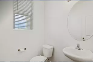 1886 W Red Maple Dr, Syracuse, UT 84075 - Photo 11