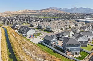 4401 W Bromwell Ct, Lehi, UT 84048 - Photo 39