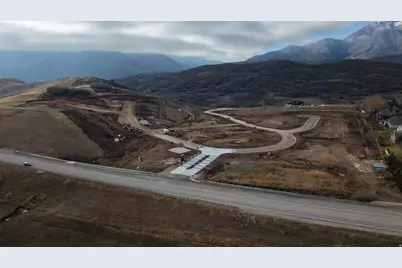 6734 N 5200 W #117, Mountain Green, UT 84050 - Photo 5