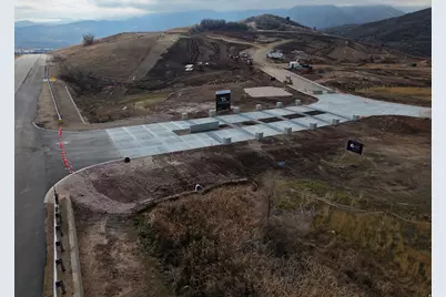 6758 N 5200 W #122, Mountain Green, UT 84050 - Photo 5