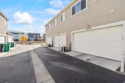 15123 S Reins Way W, Bluffdale, UT 84065 - Photo 31