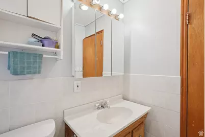 124 N 1st St, Tooele, UT 84074 - Photo 23