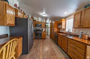 180 E Main St, Ferron, UT 84523 - Photo 17