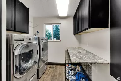 9298 N Deerfield Cir E, Eagle Mountain, UT 84005 - Photo 29