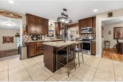 81 S 100 W, Tooele, UT 84074 - Photo 11