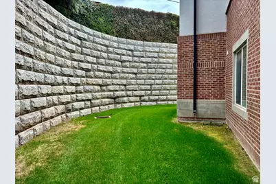 2665 Parleys Way S #111, Salt Lake City, UT 84109 - Photo 21