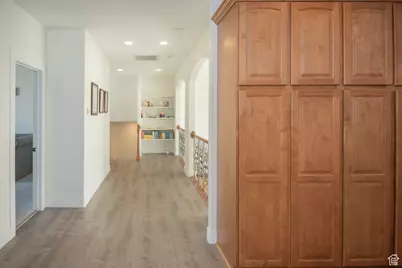 37 N Swift Creek Dr, Layton, UT 84041 - Photo 9