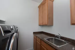 37 N Swift Creek Dr, Layton, UT 84041 - Photo 25