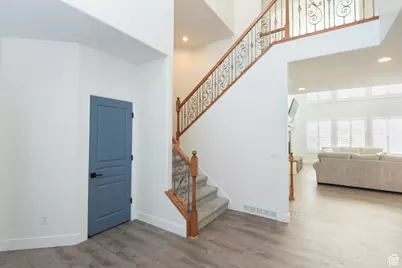 37 N Swift Creek Dr, Layton, UT 84041 - Photo 3