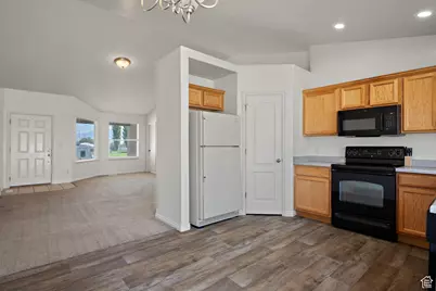 749 N Devonshire Dr, Saratoga Springs, UT 84045 - Photo 11