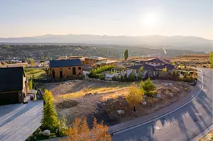 7088 S City View Dr, Cottonwood Heights, UT 84121 - Photo 1