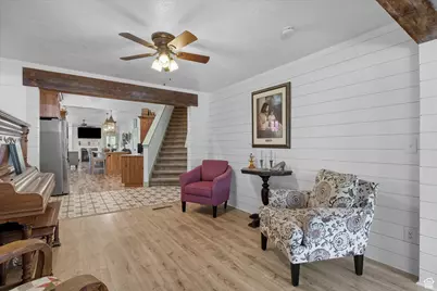 164 E 200 S, Hyde Park, UT 84318 - Photo 9