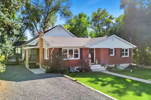 164 E 200 S, Hyde Park, UT 84318 - Photo 3