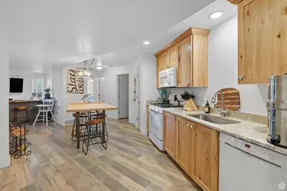 164 E 200 S, Hyde Park, UT 84318 - Photo 45