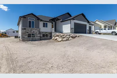 1081 N 2800 W, Tremonton, UT 84337 - Photo 7