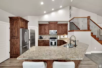 2161 Lorita Way E, Cottonwood Heights, UT 84093 - Photo 17