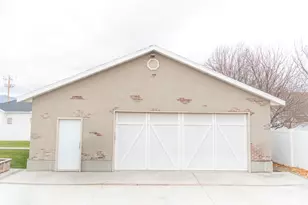 11817 S 3700 W, Riverton, UT 84065 - Photo 41