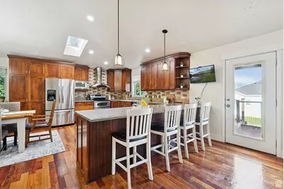 11817 S 3700 W, Riverton, UT 84065 - Photo 9