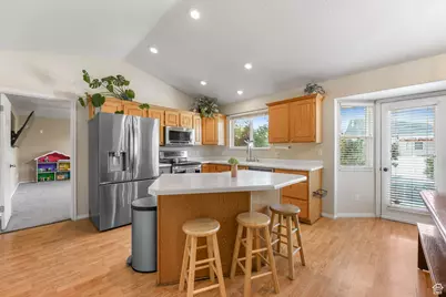 2065 E Autumn St, Eagle Mountain, UT 84005 - Photo 9