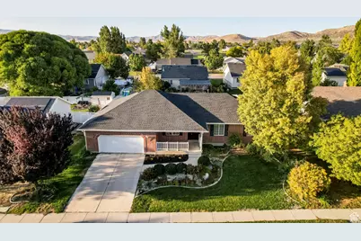 2065 E Autumn St, Eagle Mountain, UT 84005 - Photo 45