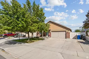 13867 S Mary Loraine Cir W, Herriman, UT 84096 - Photo 5