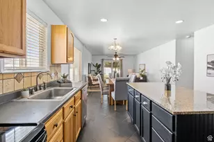 13867 S Mary Loraine Cir W, Herriman, UT 84096 - Photo 17