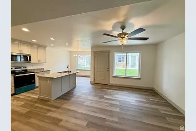 196 W Seasons Ln #50, Garden City, UT 84028 - Photo 3