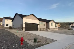 246 S 265 E, Richmond, UT 84333 - Photo 3