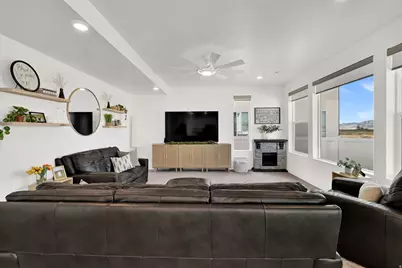 3006 S 2725 W, Syracuse, UT 84075 - Photo 17