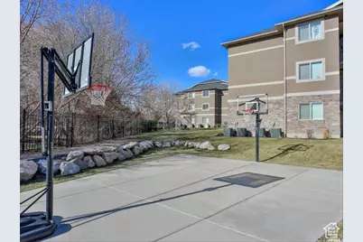 917 S Main St #H, Layton, UT 84041 - Photo 17