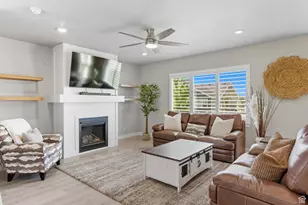 572 S Chamberlain St, Mapleton, UT 84664 - Photo 5