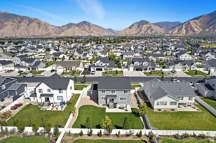 572 S Chamberlain St, Mapleton, UT 84664 - Photo 47