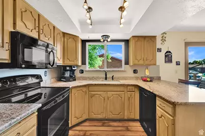 4438 S 1700 W, Roy, UT 84067 - Photo 9