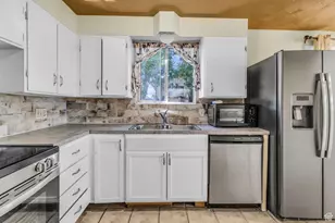 7045 S 65 E, Midvale, UT 84047 - Photo 9