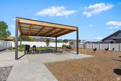 643 W Banner Dr, Grantsville, UT 84029 - Photo 21